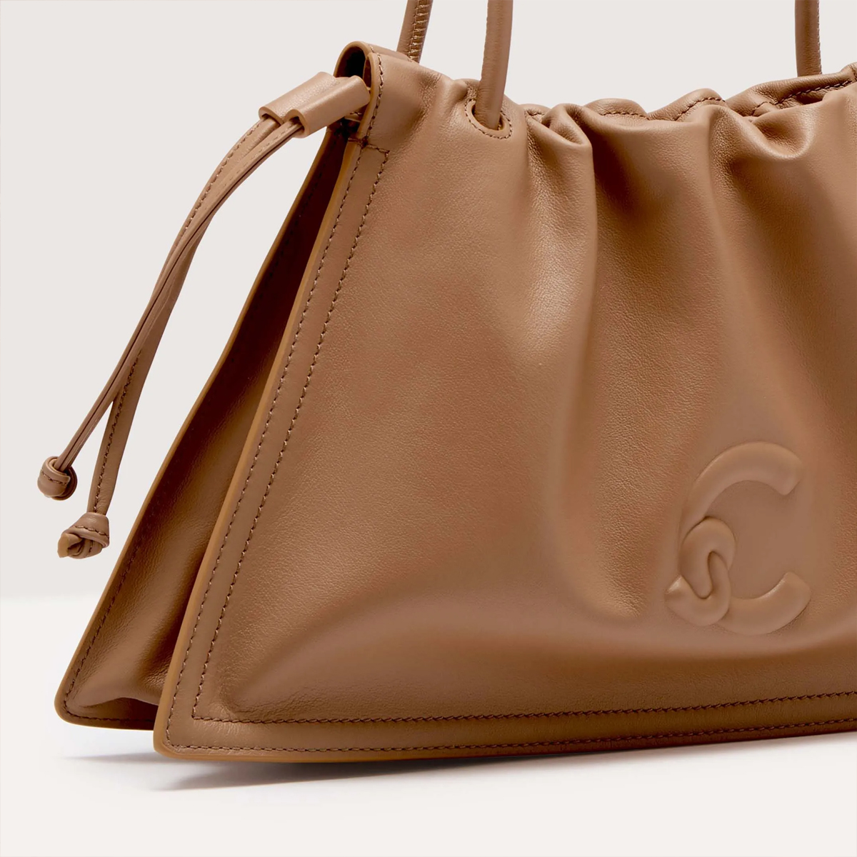 Coccinelle Dulse Medium Skin Shoulder Bag - 4 Coccinelle Dulse Medium Skin Shoulder Bag - 4