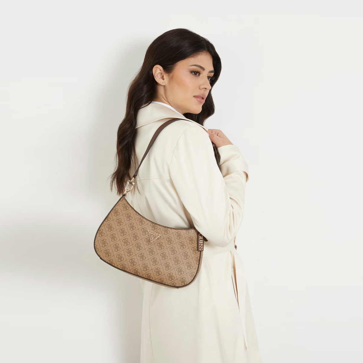 Guess Sottospalla Noelle 4G Latte Logo Brown - 2 Guess Sottospalla Noelle 4G Latte Logo Brown - 2