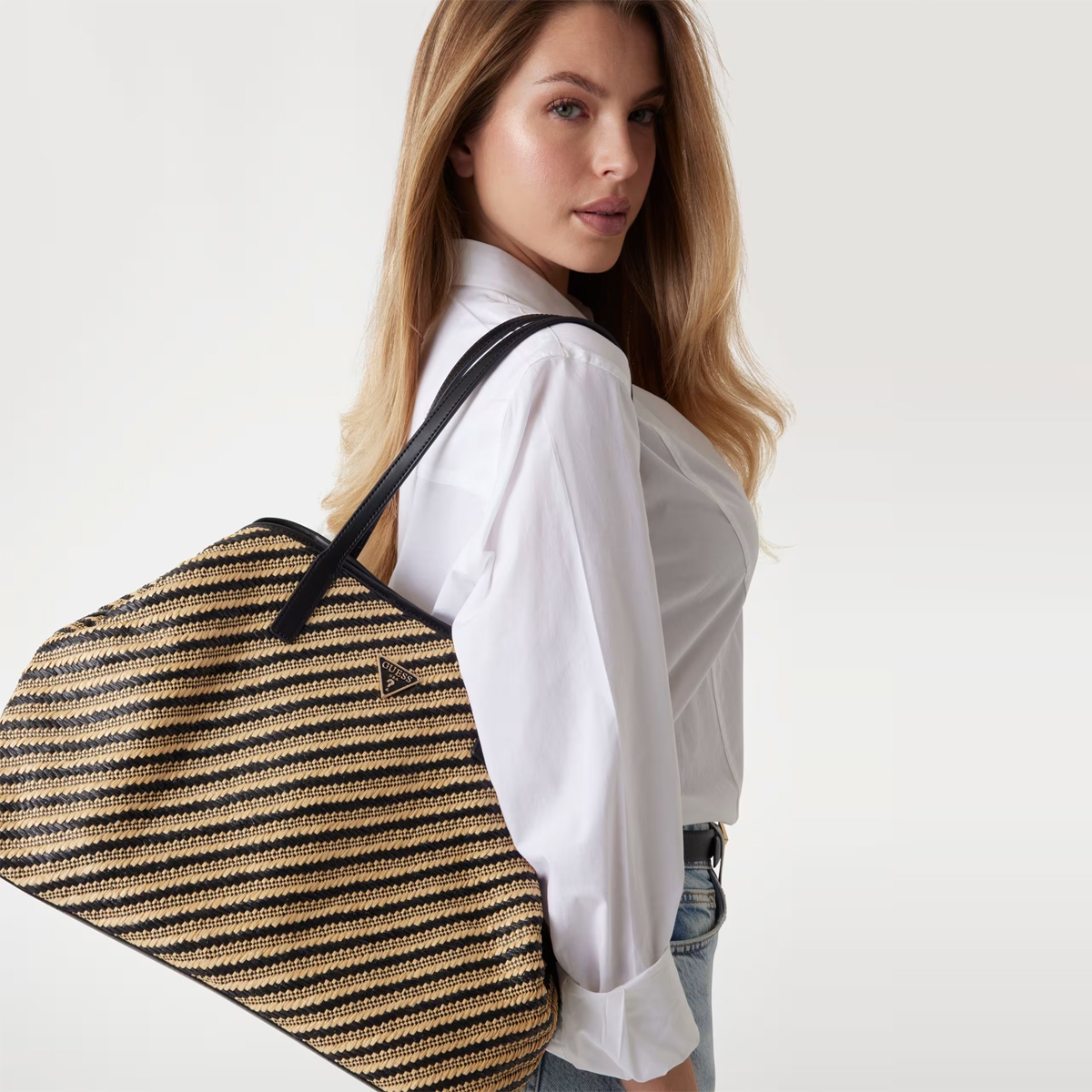 Guess Shopper Vikki II Natural Black - 2 Guess Shopper Vikki II Natural Black - 2