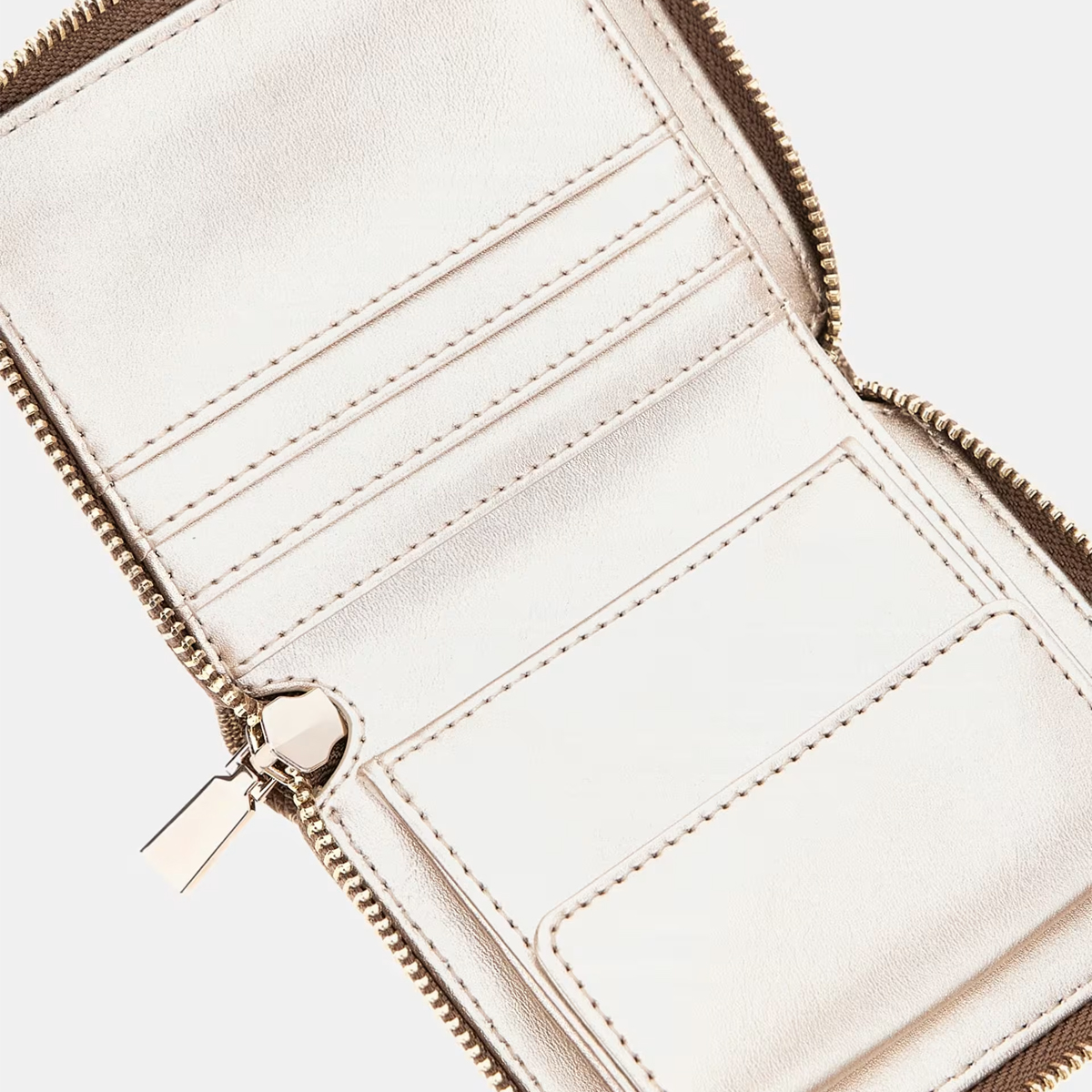 Guess Portafoglio Laurel Small Zip Around Latte Logo - 3 Guess Portafoglio Laurel Small Zip Around Latte Logo - 3