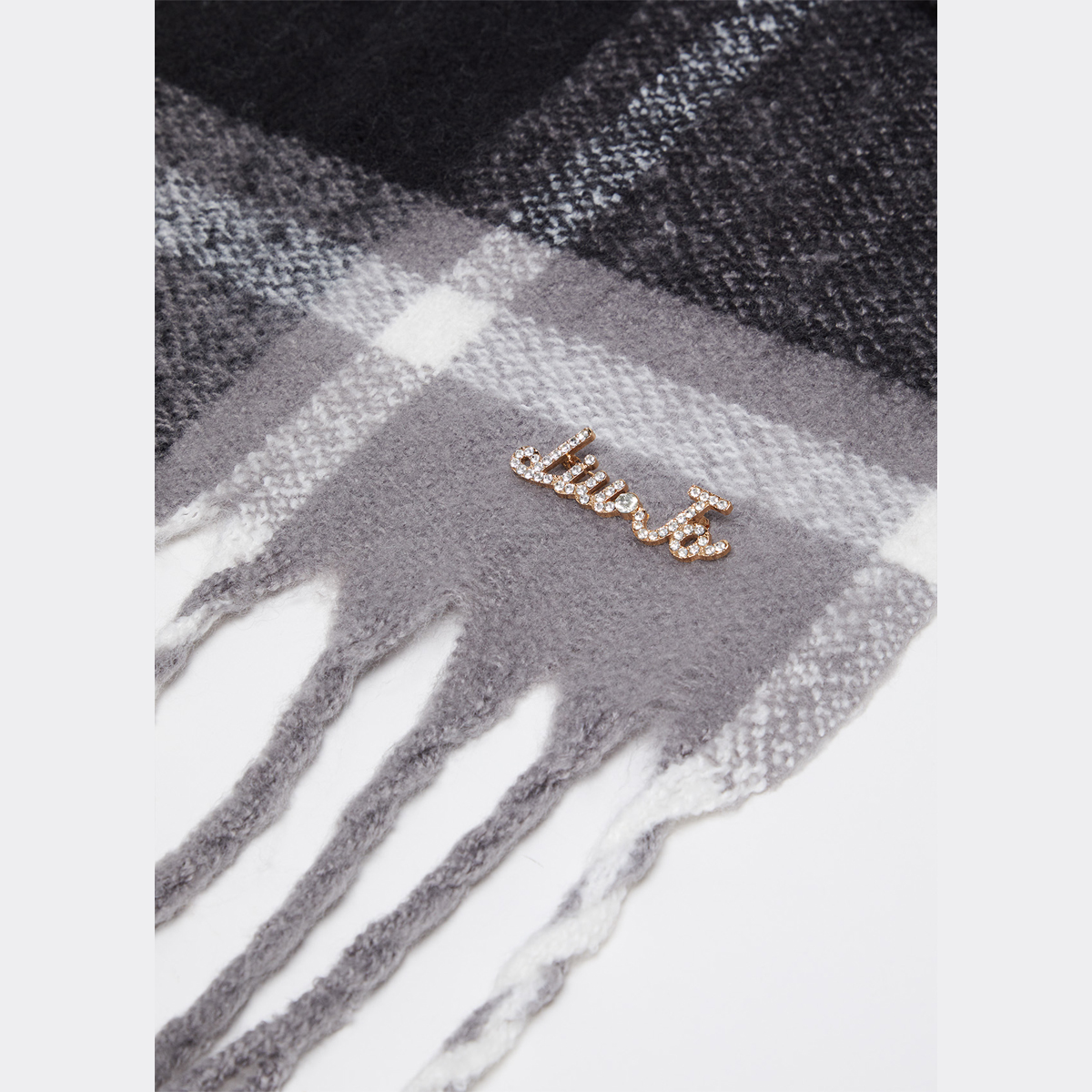 Liu Jo Scialle Jacquard Black - 3 Liu Jo Scialle Jacquard Black - 3