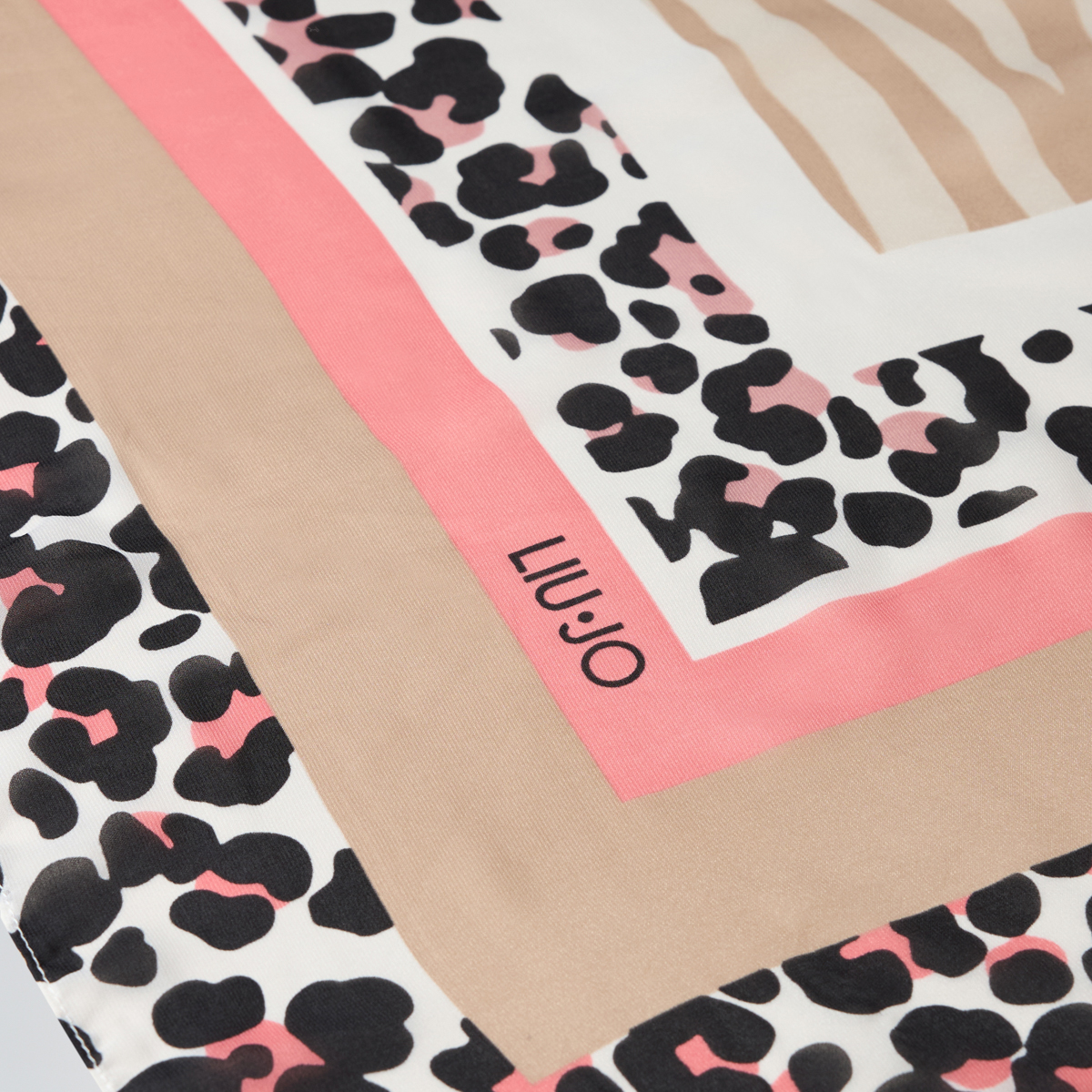 Liu Jo Foulard animalier Cloudy Coral - 4 Liu Jo Foulard animalier Cloudy Coral - 4