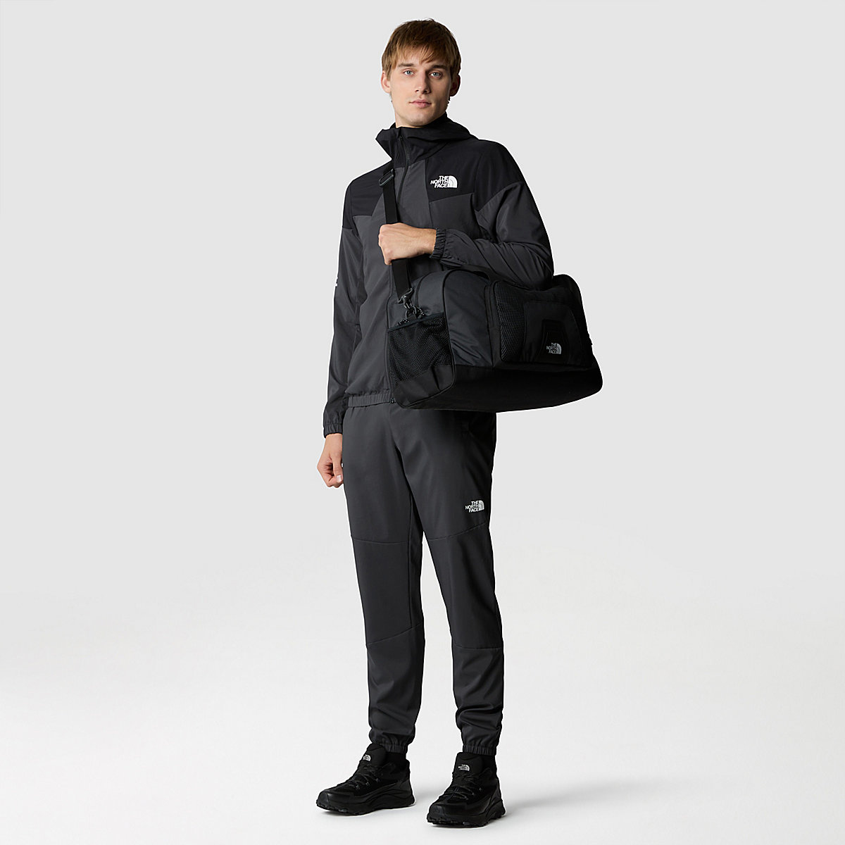 The North Face Joggers Wind Track Asphalt Grey - 5 The North Face Joggers Wind Track Asphalt Grey - 5