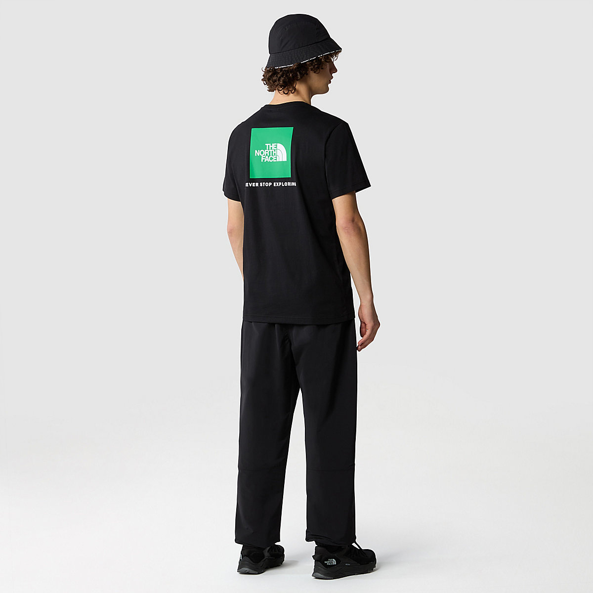 The North Face T-Shirt Redbox TNF Black Optic Emerald - 5 The North Face T-Shirt Redbox TNF Black Optic Emerald - 5