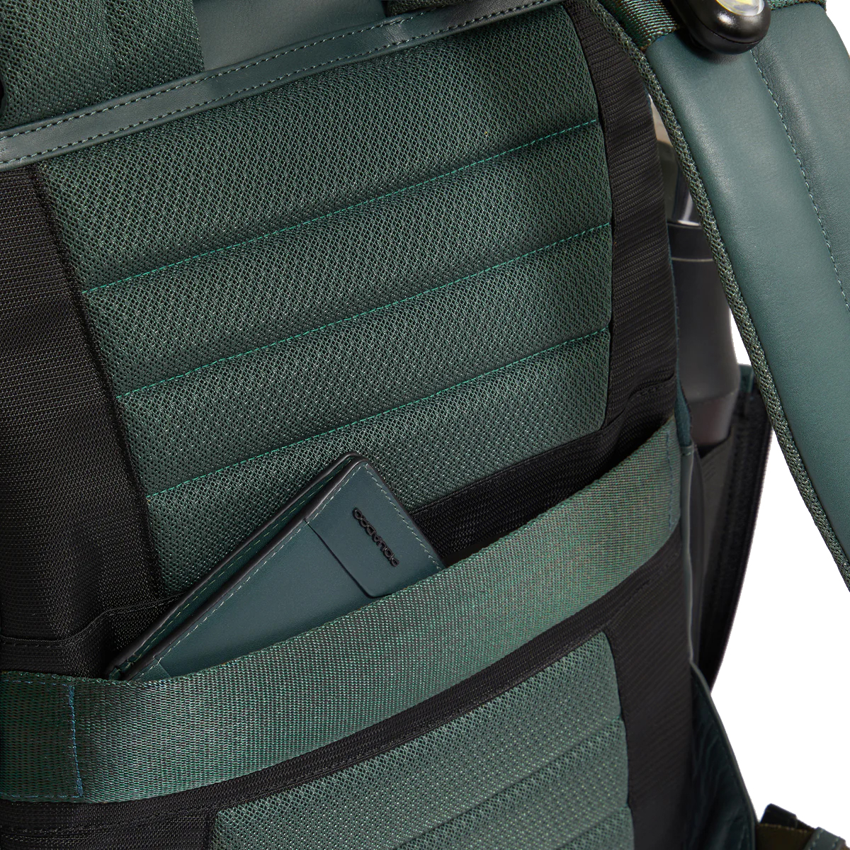 Piquadro Zaino Liko Porta PC 14" Verde - 8 Piquadro Zaino Liko Porta PC 14" Verde - 8