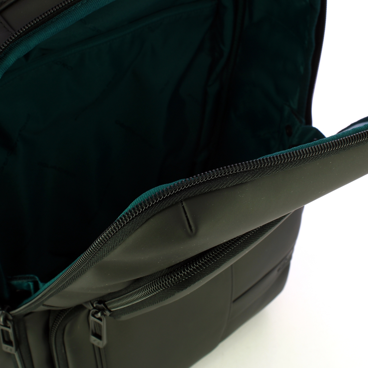 Piquadro Zaino Gommato Porta PC 15.6" Nero - 4 Piquadro Zaino Gommato Porta PC 15.6" Nero - 4