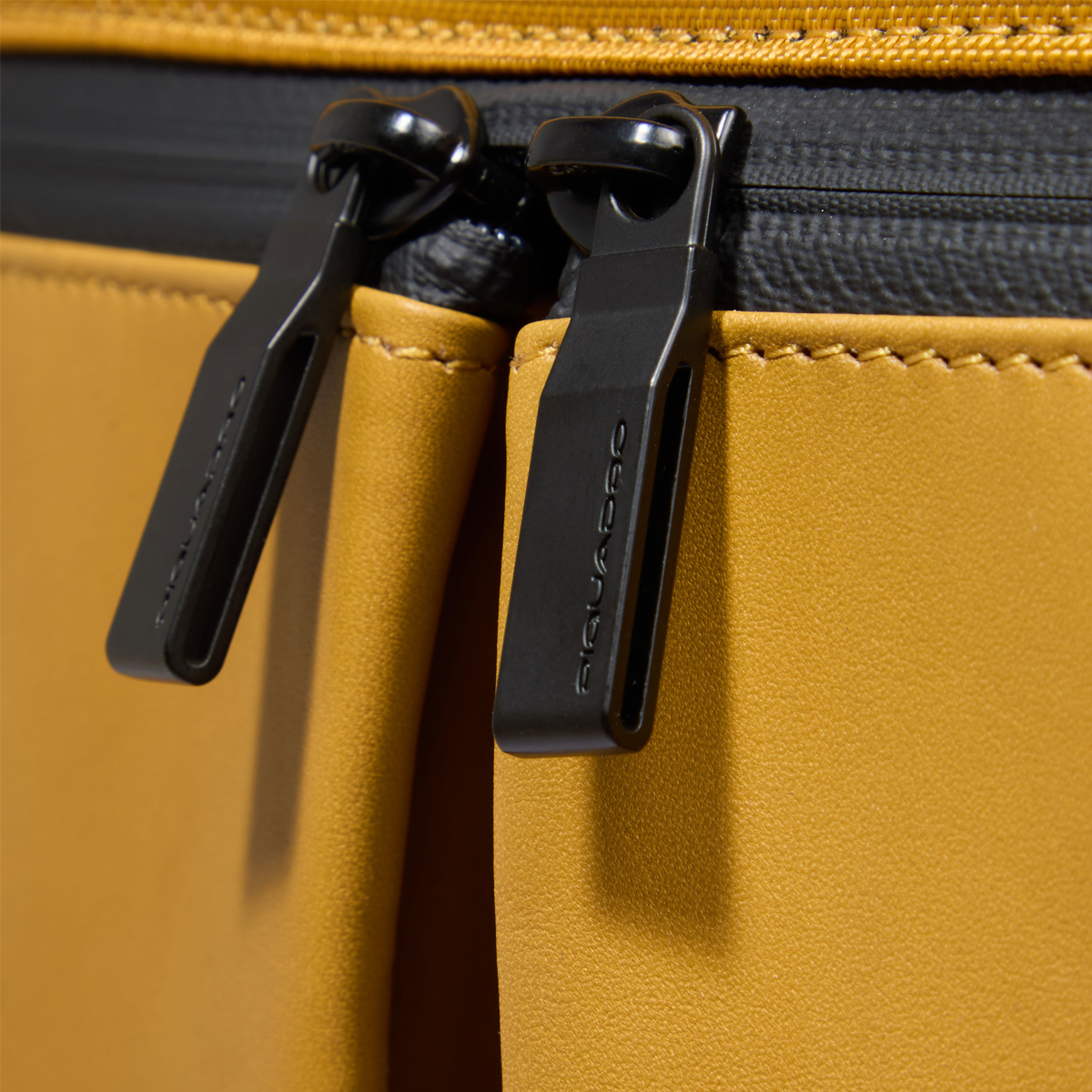 Piquadro Zaino Orion Porta PC 15.6" Giallo - 6 Piquadro Zaino Orion Porta PC 15.6" Giallo - 6