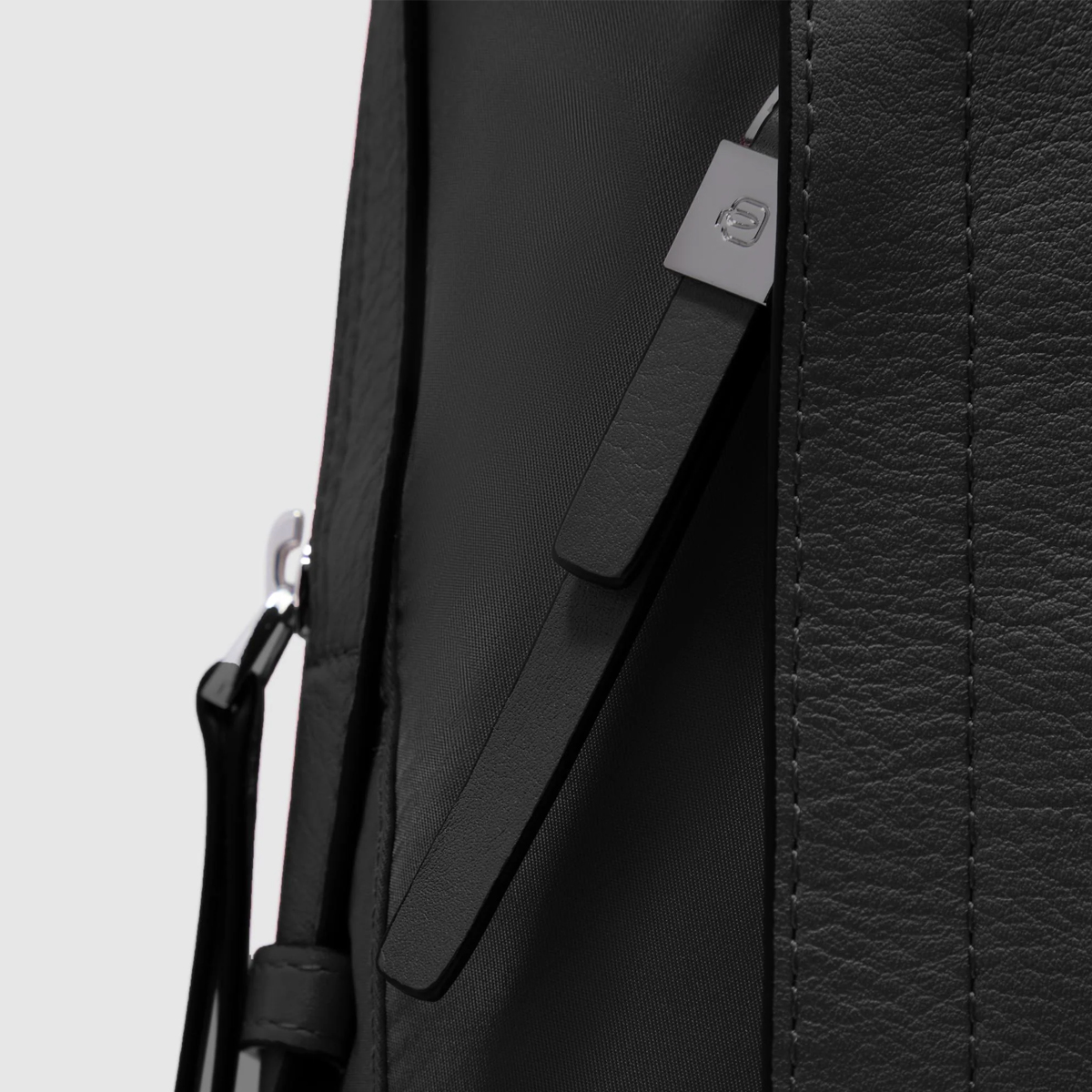 Piquadro Zaino Lyra Porta PC 14" Nero - 5 Piquadro Zaino Lyra Porta PC 14" Nero - 5