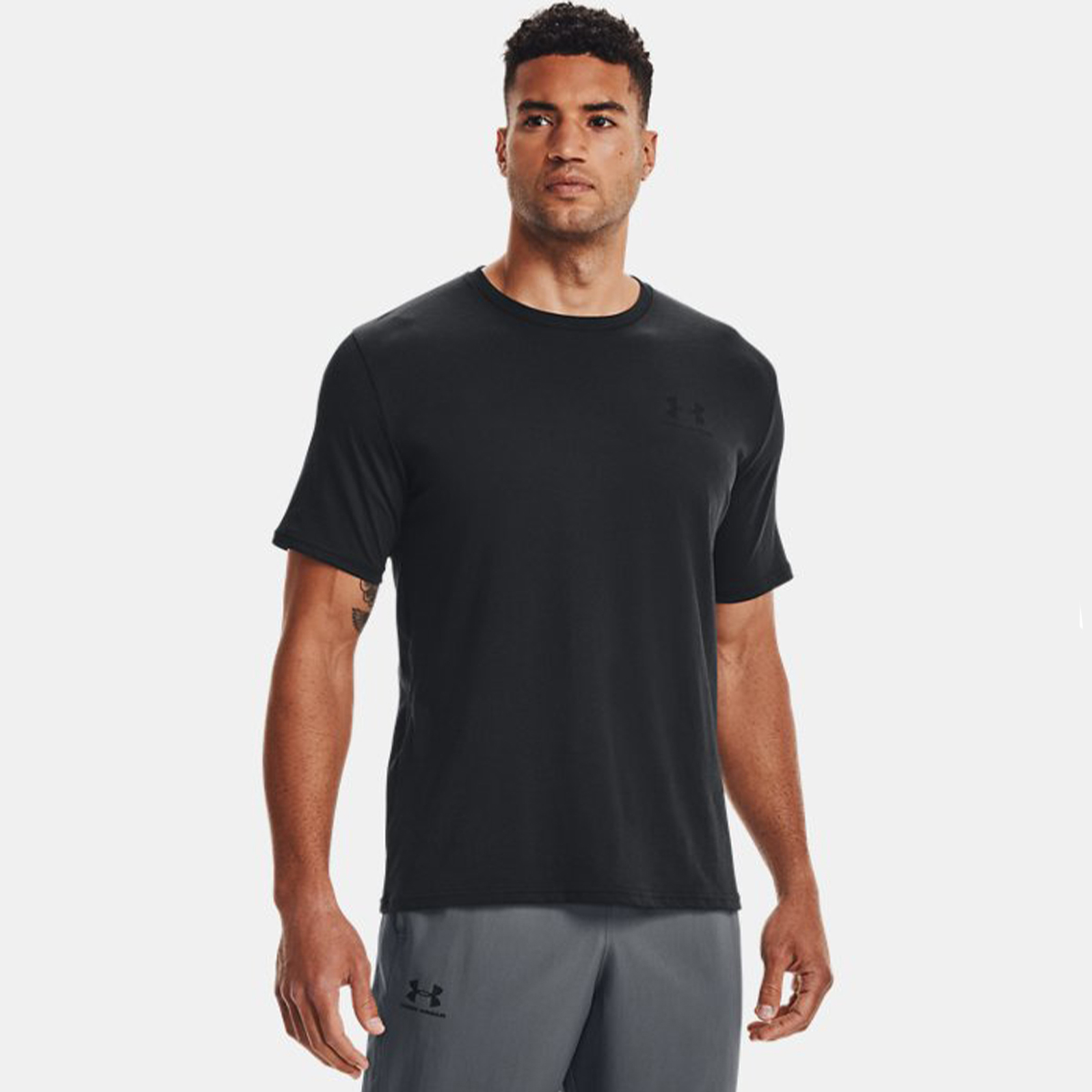 UNDE T-Shirt UA Left Chest Logo Black Black - 3 UNDE T-Shirt UA Left Chest Logo Black Black - 3