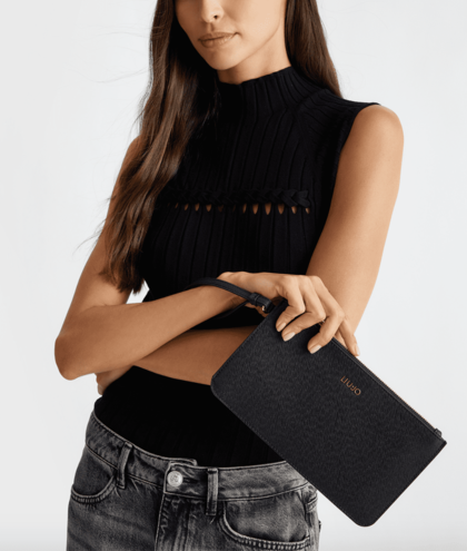 ​Come scegliere una pochette: consigli per trovare il dettaglio perfetto per le tue serate estive