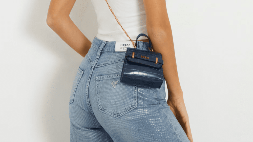Il fascino del vintage: 10 borse e accessori retrò per un look unico