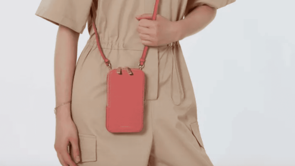 Borse firmate in saldo e accessori: 10 top trend