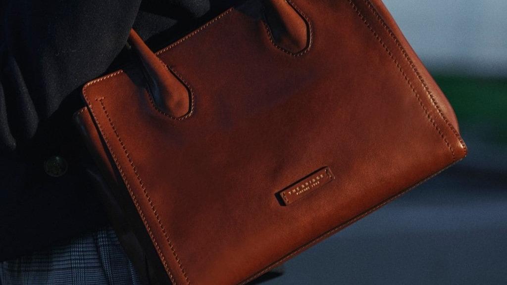Borsa pelle grande: perché sceglierla e 14 modelli in trend
